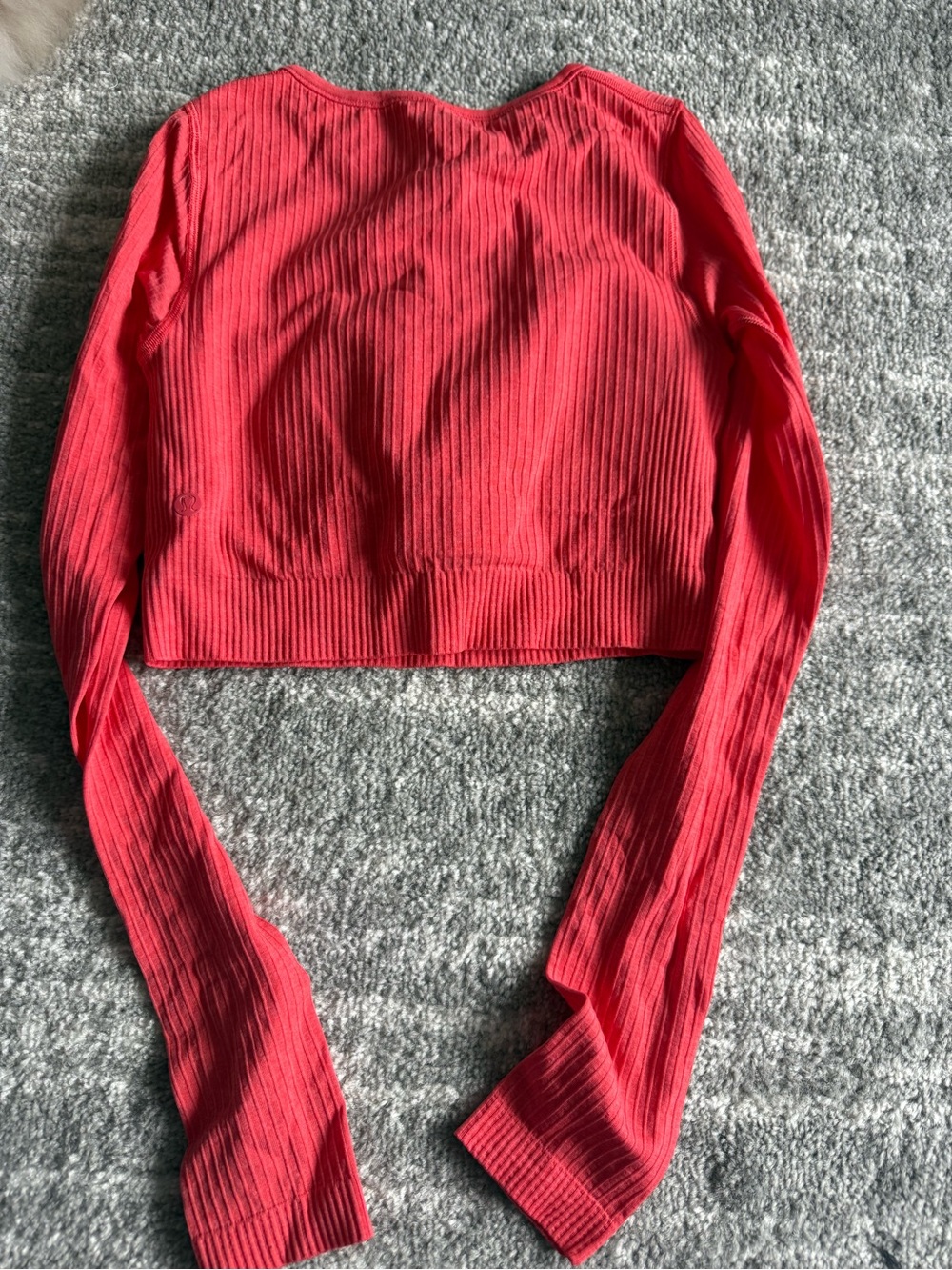 Long Sleeve Ribbed Crop Top - Red - Picture 2 of 2
